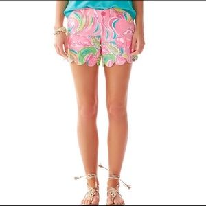 • Lilly Pulitzer • The Buttercup Short • Scalloped Hem • All Nighter Pink • SZ 0